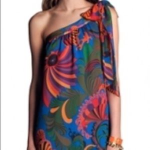Trina Turk  Banana Republic Summer 2012 collection
